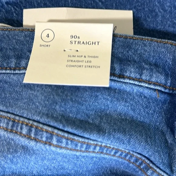 Universal thread women’s comfort stretch 90’s straight leg short - Picture 9 of 9